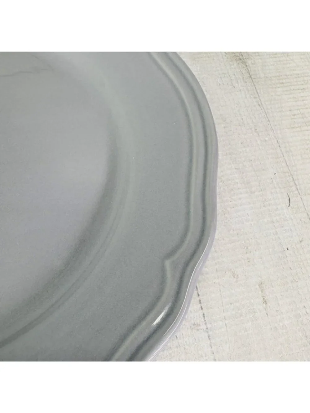 Ikea of Sweden ARV GRAY 15541 Scalloped Portugal Earthenware Dinner Plates Set 4